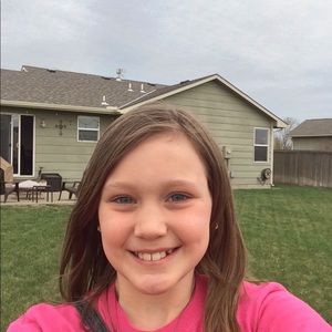 Meet your Posher, Abbi